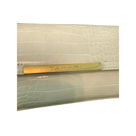 NWT Tahari Cream Crossbody and Change Purse Spring Natural - Picture 11 of 12